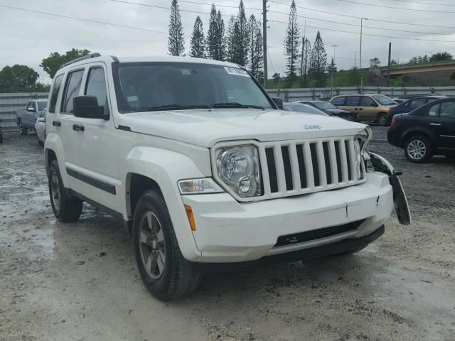 1J8GP28K28W206689 - 2008 JEEP LIBERTY SP WHITE photo 1