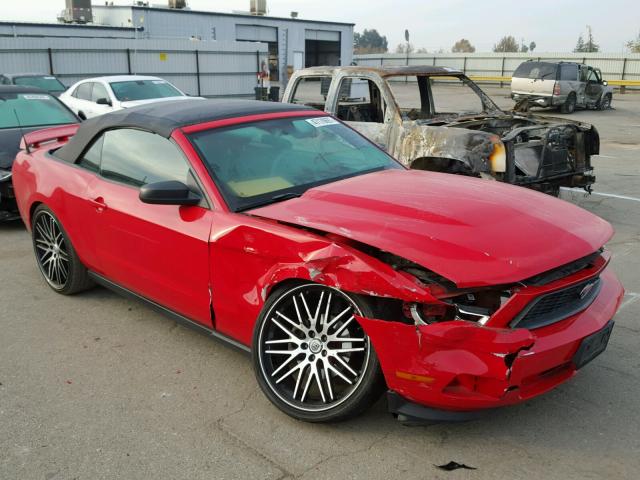 1ZVBP8EM0C5224968 - 2012 FORD MUSTANG RED photo 1