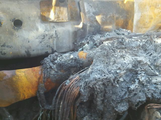 5GTDN13E278180554 - 2007 HUMMER H3 BURN photo 8