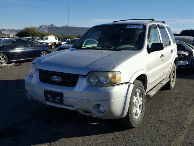 1FMCU93187KB80672 - 2007 FORD ESCAPE XLT SILVER photo 2