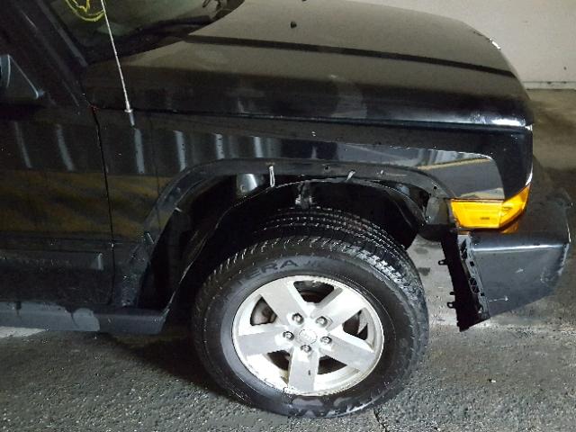 1J8HG48K47C545471 - 2007 JEEP COMMANDER BLACK photo 9