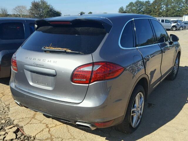 WP1AA2A22BLA00370 - 2011 PORSCHE CAYENNE GRAY photo 4