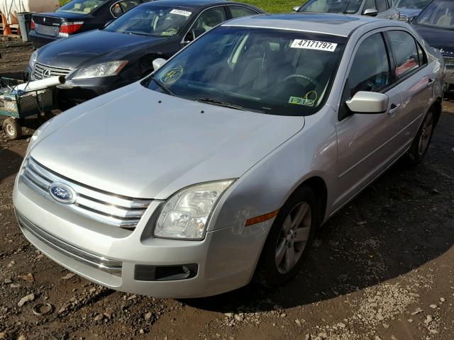 3FAHP07Z59R189749 - 2009 FORD FUSION SE SILVER photo 2