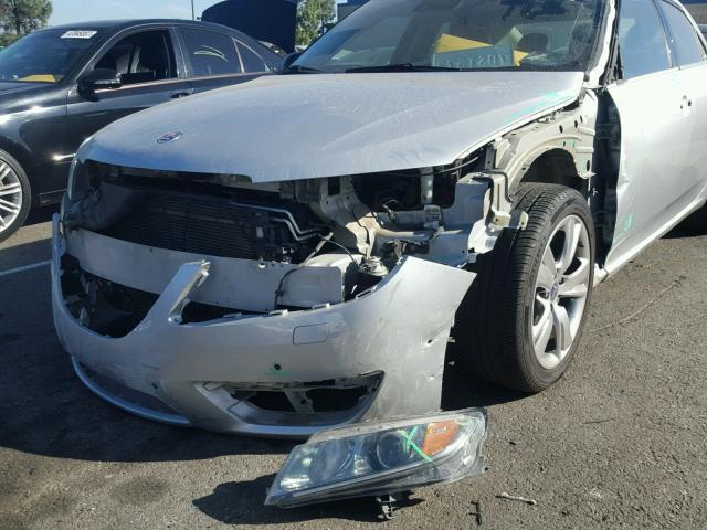 YS3GN4AR3B4002382 - 2011 SAAB 9-5 TURBO SILVER photo 9