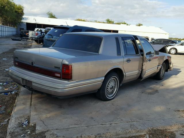 1LNLM82W8RY680449 - 1994 LINCOLN TOWN CAR S BEIGE photo 4