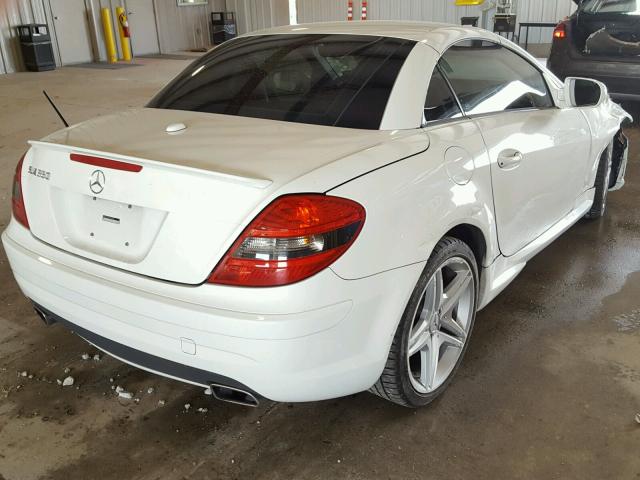 WDBWK58F49F192008 - 2009 MERCEDES-BENZ SLK 350 WHITE photo 4