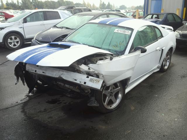 1FAFP42X74F186054 - 2004 FORD MUSTANG GT WHITE photo 2