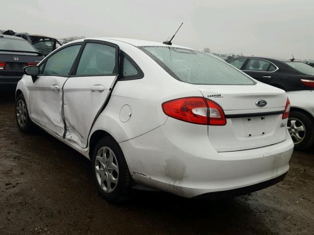 3FADP4AJ8BM228426 - 2011 FORD FIESTA S WHITE photo 3