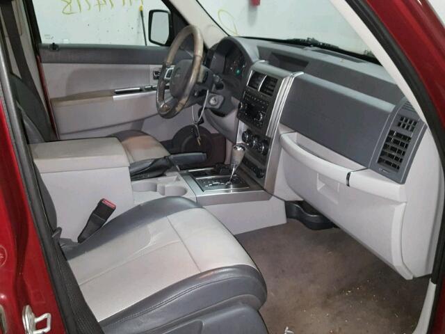 1J8GN58KX8W237499 - 2008 JEEP LIBERTY LI RED photo 5