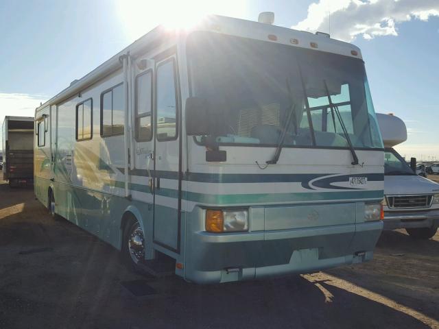 1RF12051XW2014137 - 1998 ROADMASTER RAIL DYANASTER WHITE photo 1