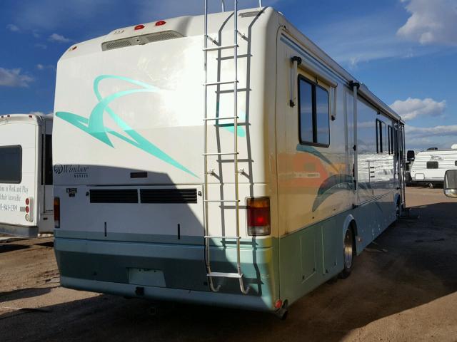 1RF12051XW2014137 - 1998 ROADMASTER RAIL DYANASTER WHITE photo 4