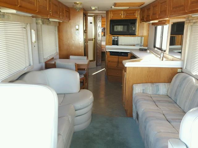 1RF12051XW2014137 - 1998 ROADMASTER RAIL DYANASTER WHITE photo 5