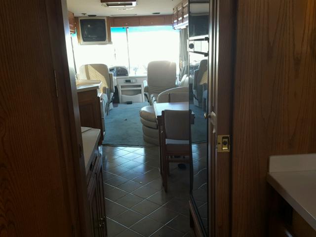 1RF12051XW2014137 - 1998 ROADMASTER RAIL DYANASTER WHITE photo 6