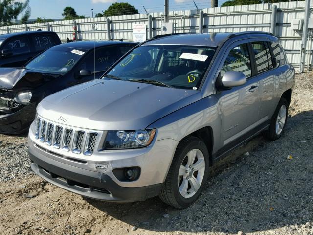 1C4NJCEA2GD615156 - 2016 JEEP COMPASS LA SILVER photo 2