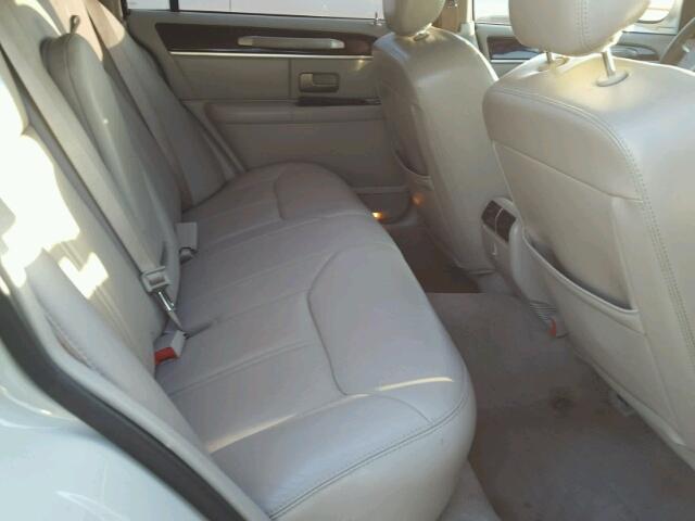 1LNHM82W87Y637961 - 2007 LINCOLN TOWN CAR S CREAM photo 6