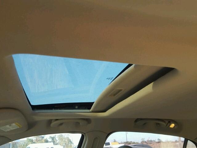 1LNHM82W87Y637961 - 2007 LINCOLN TOWN CAR S CREAM photo 9