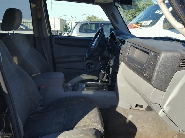 1J8HH48K56C349373 - 2006 JEEP COMMANDER 黑色 照片 5