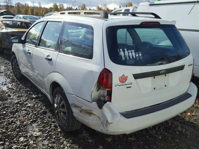 1FAFP36N55W123359 - 2005 FORD FOCUS ZXW WHITE photo 3