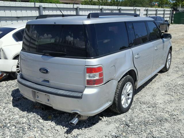 2FMGK5B85DBD16552 - 2013 FORD FLEX SE SILVER photo 4