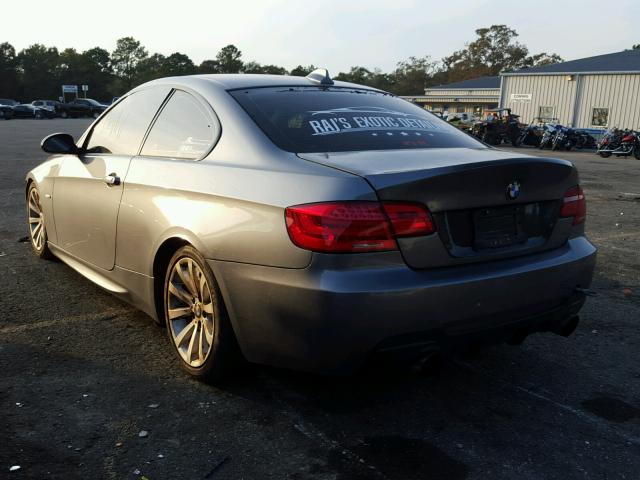 WBAWB735X9P046943 - 2009 BMW 335 I GRAY photo 3