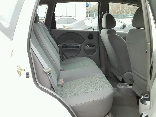 KL1TJ62624B258133 - 2004 CHEVROLET AVEO LS 白色 照片 6