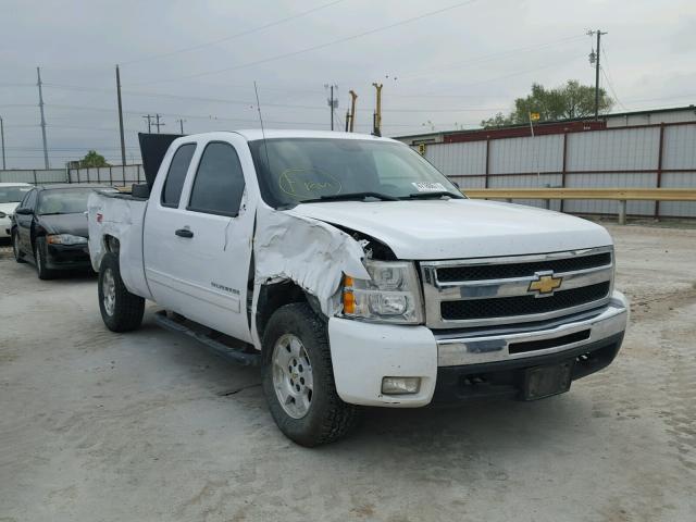 1GCRKSE36BZ430839 - 2011 CHEVROLET SILVERADO WHITE photo 1