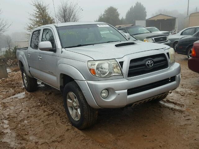 3TMJU62N37M042545 - 2007 TOYOTA TACOMA DOU SILVER photo 1