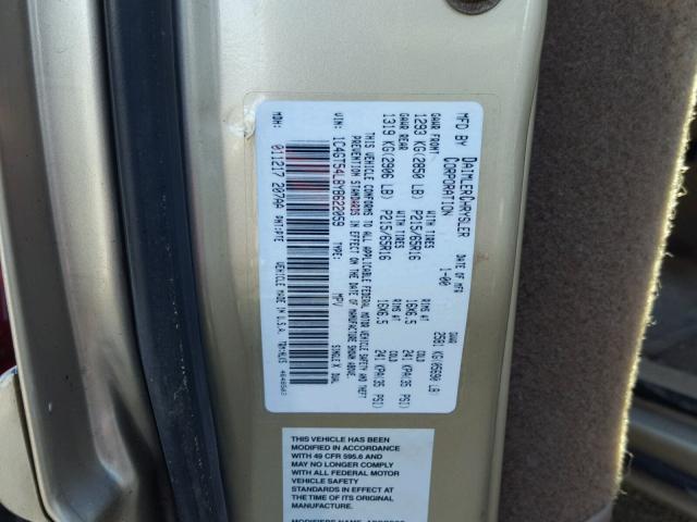 1C4GT54L8YB622059 - 2000 CHRYSLER TOWN & COU BEIGE photo 10