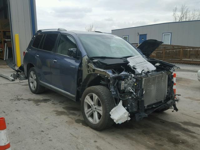 5TDDK3EH8DS238192 - 2013 TOYOTA HIGHLANDER BLUE photo 1