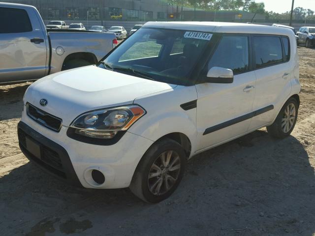 KNDJT2A65D7514191 - 2013 KIA SOUL + WHITE photo 2