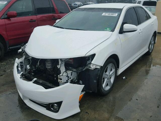 4T1BF1FK8CU528481 - 2012 TOYOTA CAMRY BASE WHITE photo 2