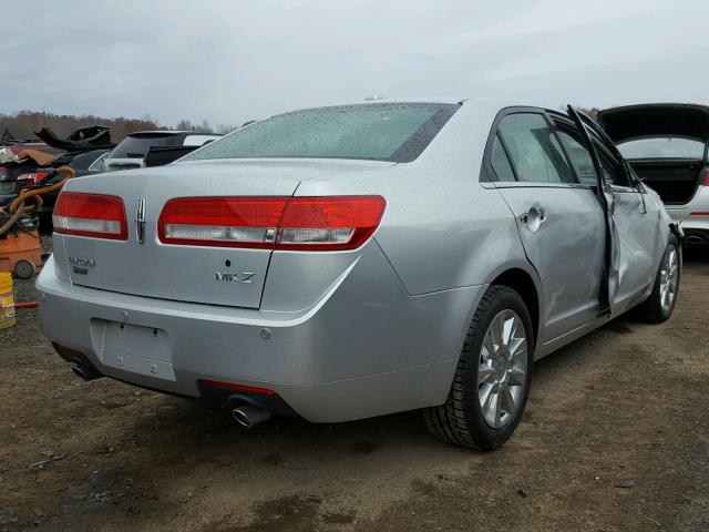 3LNHL2GCXCR819068 - 2012 LINCOLN MKZ SILVER photo 4