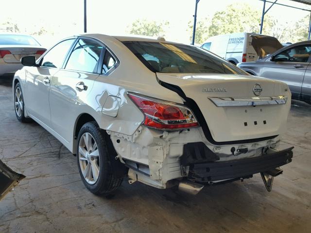 1N4AL3AP8FC272480 - 2015 NISSAN ALTIMA 2.5 WHITE photo 3