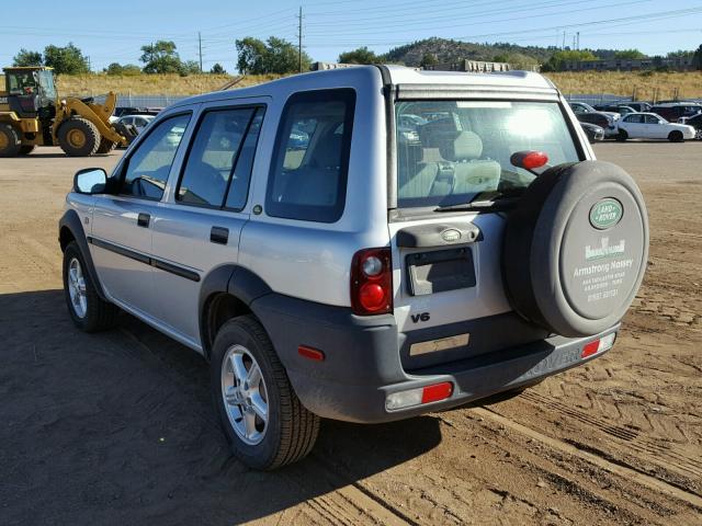 SALNM22293A271912 - 2003 LAND ROVER FREELANDER SILVER photo 3