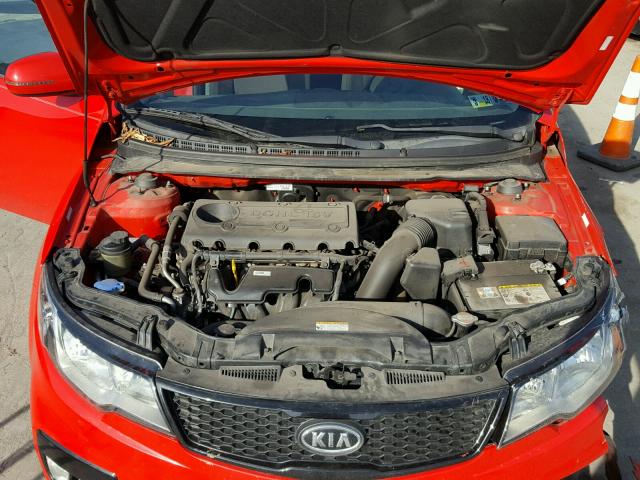 KNAFW6A39B5385145 - 2011 KIA FORTE SX RED photo 7