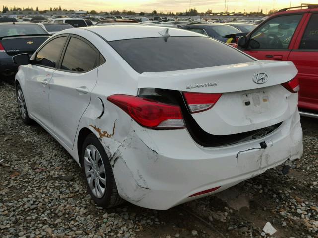 5NPDH4AE1BH032604 - 2011 HYUNDAI ELANTRA GL WHITE photo 3