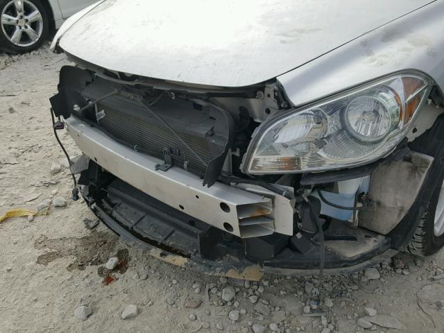 1G1ZE5E13BF348049 - 2011 CHEVROLET MALIBU LTZ SILVER photo 9