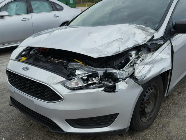 1FADP3E20FL382228 - 2015 FORD FOCUS S SILVER photo 9