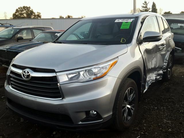 5TDJKRFH5GS240085 - 2016 TOYOTA HIGHLANDER SILVER photo 2