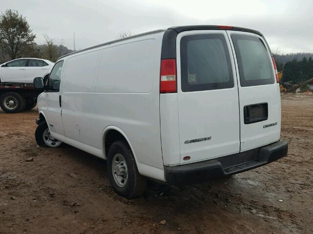 1GCGG25U441113385 - 2004 CHEVROLET EXPRESS G2 WHITE photo 3