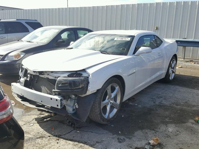 2G1FD1E36F9190823 - 2015 CHEVROLET CAMARO LT WHITE photo 2