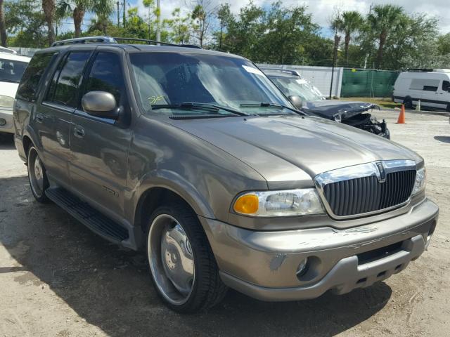 5LMEU27RX2LJ16147 - 2002 LINCOLN NAVIGATOR Złoty zdjęcie 1