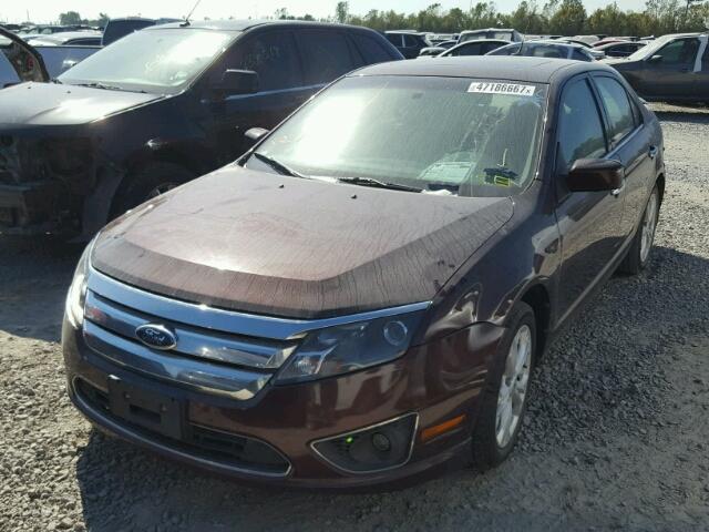 3FAHP0HA1CR160880 - 2012 FORD FUSION SE BROWN photo 2