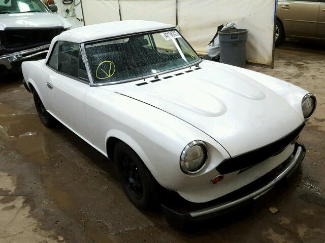 ZFAAS00B8C8188957 - 1982 FIAT 124 SPIDER WHITE photo 1