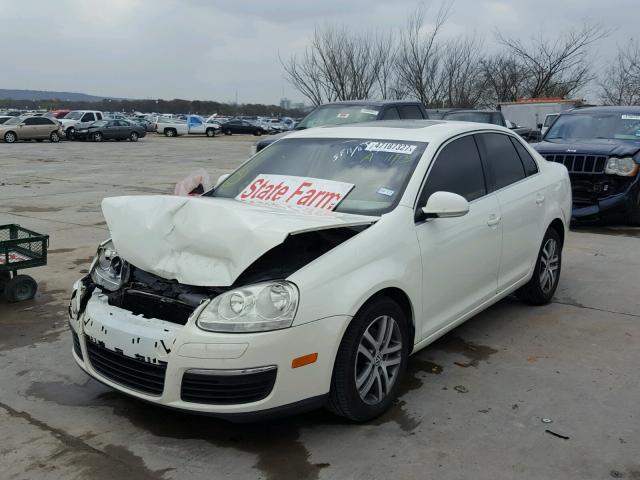 3VWDT71K76M640534 - 2006 VOLKSWAGEN JETTA TDI WHITE photo 2