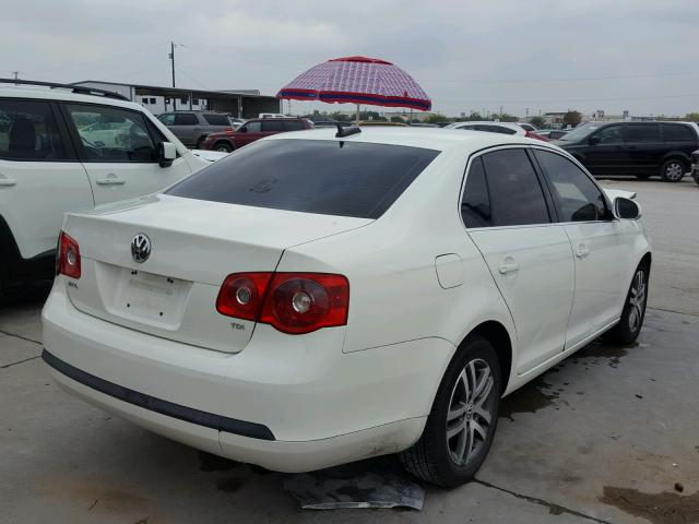 3VWDT71K76M640534 - 2006 VOLKSWAGEN JETTA TDI WHITE photo 4