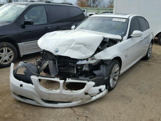 WBAPK5G53BNN81827 - 2011 BMW 328 XI SUL WHITE photo 2