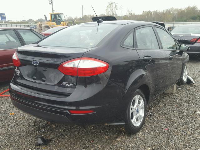 3FADP4BJ9FM157385 - 2015 FORD FIESTA SE BLACK photo 4