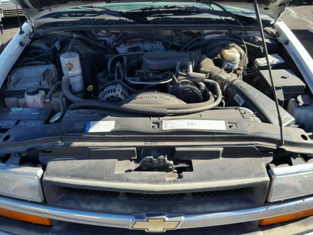 1GCCS14W61K172700 - 2001 CHEVROLET S TRUCK S1 WHITE photo 7