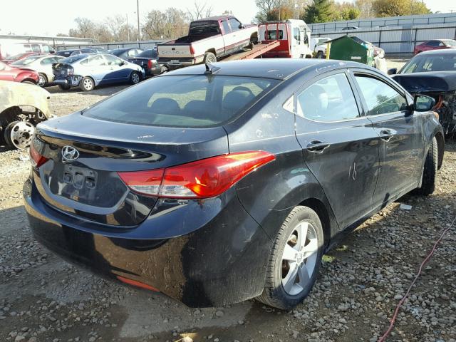 5NPDH4AE4DH431932 - 2013 HYUNDAI ELANTRA GL BLACK photo 4